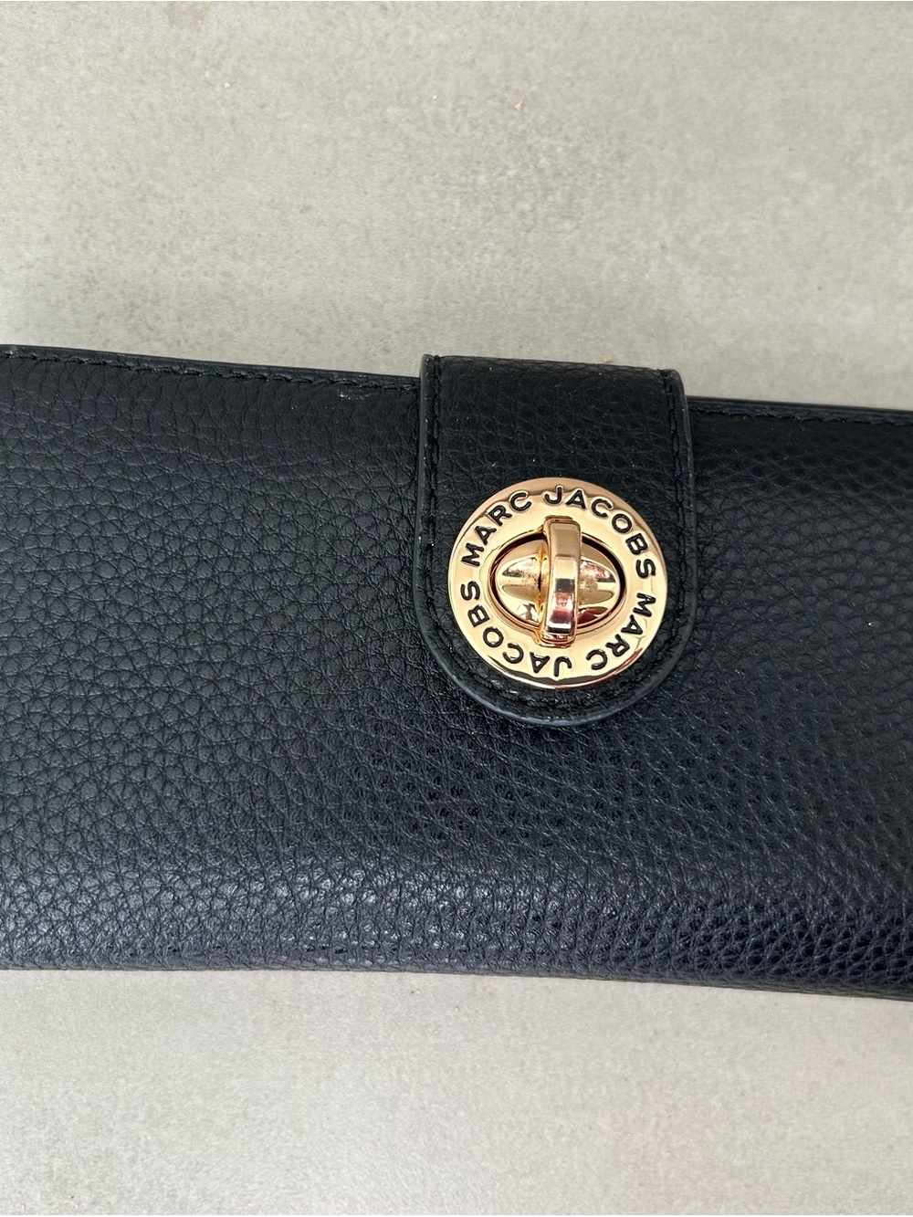 Marc Jacobs Black Pebbled Leather Clasp Wallet with Gold Logo Turnlock